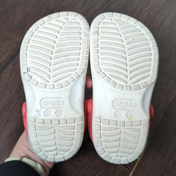 Toddler Crocs x Pokemon Pikachu Size 9c - Picture 6 of 9